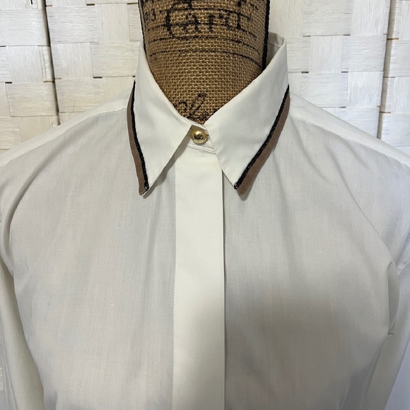 Foxcroft Off White Blouse Button Down Long Sleeve Collared Trim Detail Size 8 - Picture 2 of 8